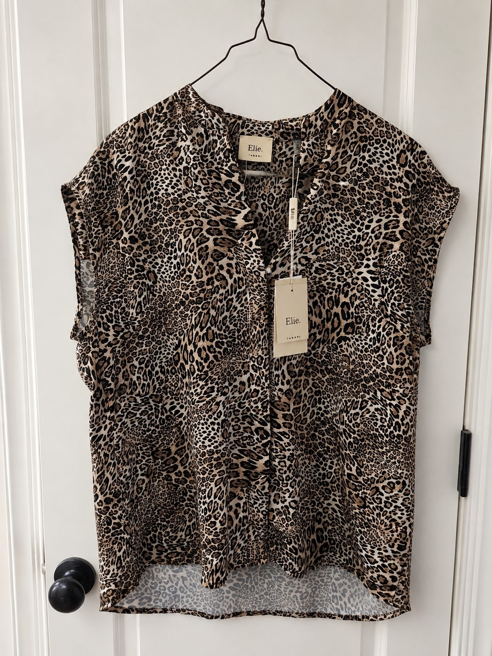Elie Tahari Womens XS Leopard Animal Print Blouse Top NWT $58 Short Sleeve